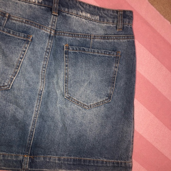 Versona NWT! Med Wash Color Denim Mini Skirt - Picture 8 of 11